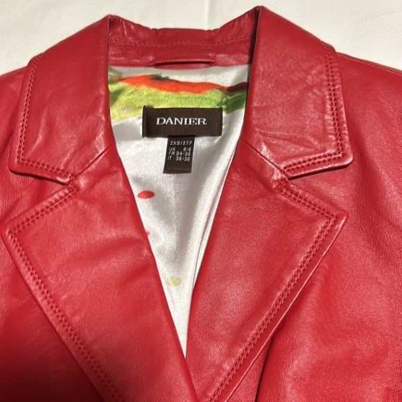 Leather fitted blazer - Picture 3 of 7